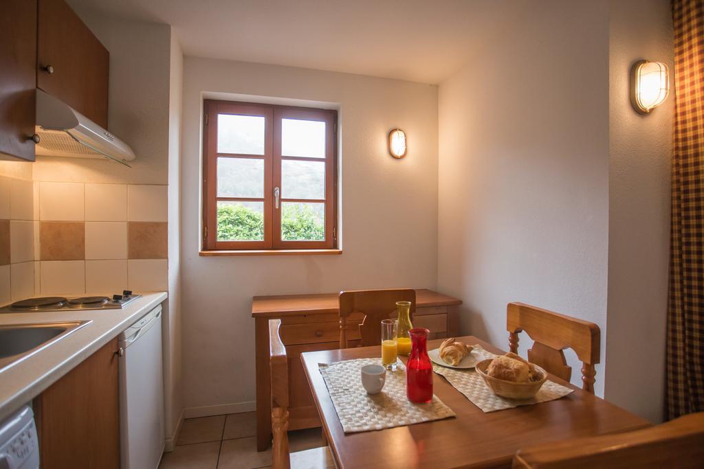 Residence Nemea Les Chalets D'Estive Cauterets Rum bild
