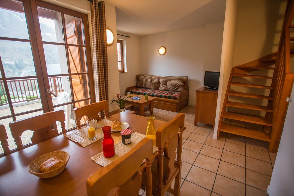 Residence Nemea Les Chalets D'Estive Cauterets Rum bild