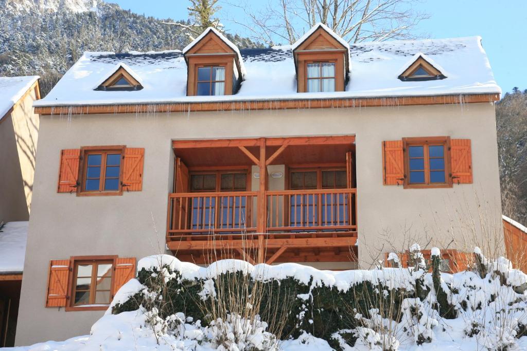 Residence Nemea Les Chalets D'Estive Cauterets Rum bild