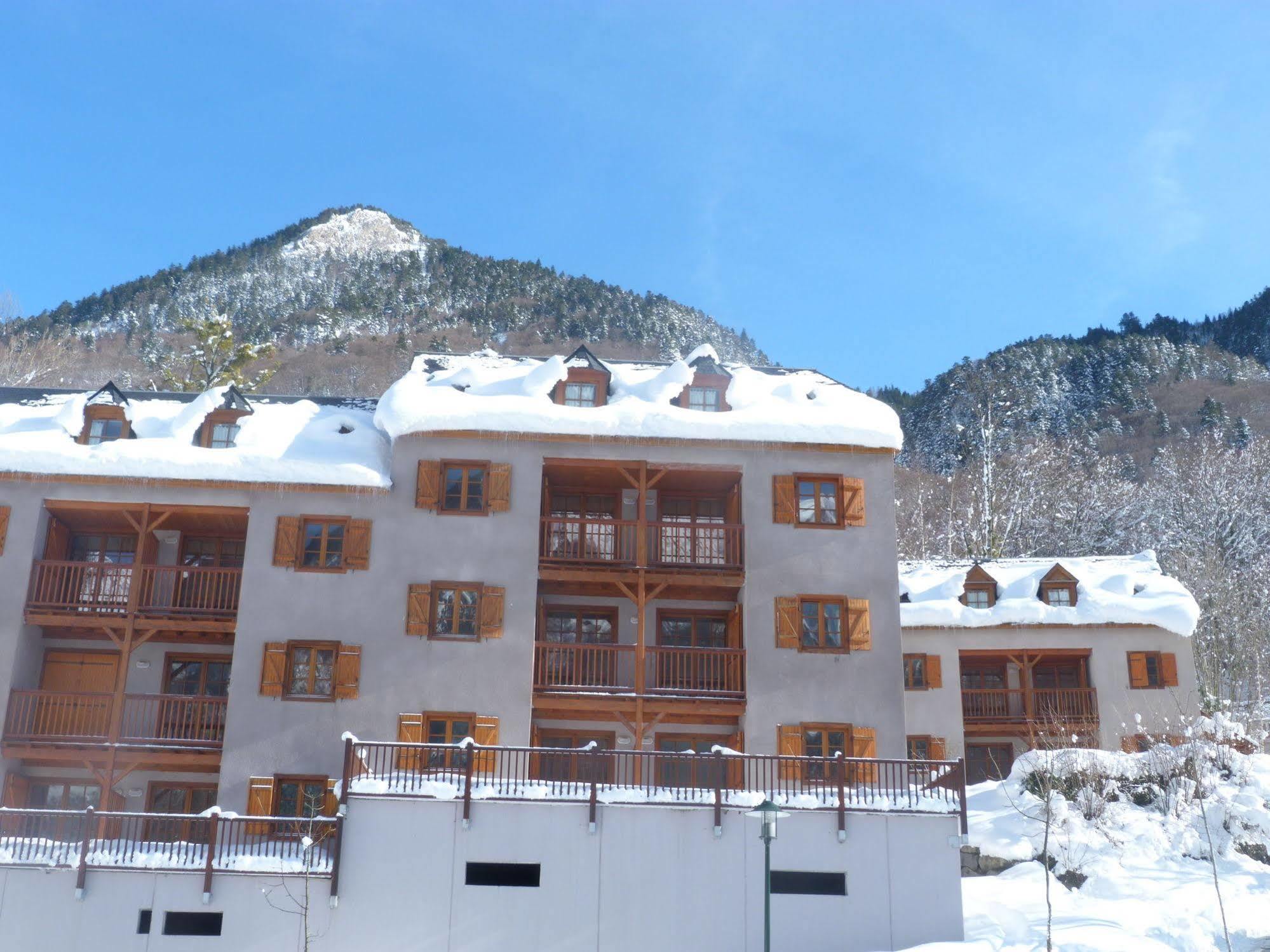 Residence Nemea Les Chalets D'Estive Cauterets Exteriör bild